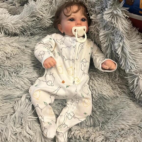 Reborn Baby Boy Cloth Body Full Silicone Limbs Vinyl & Accessories (NWT) - Picture 6 of 13